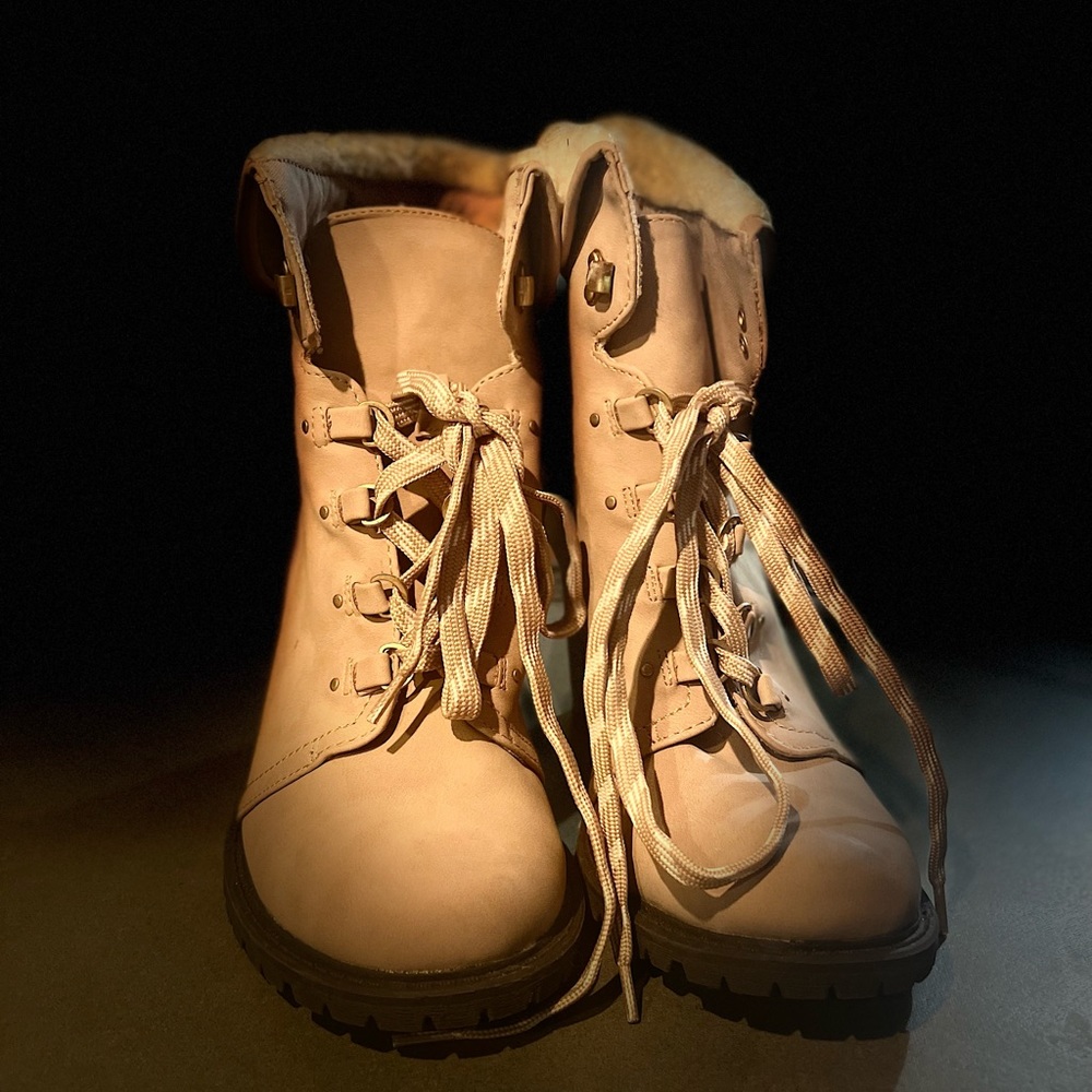 Blush heeled boots. Brown thick heel.